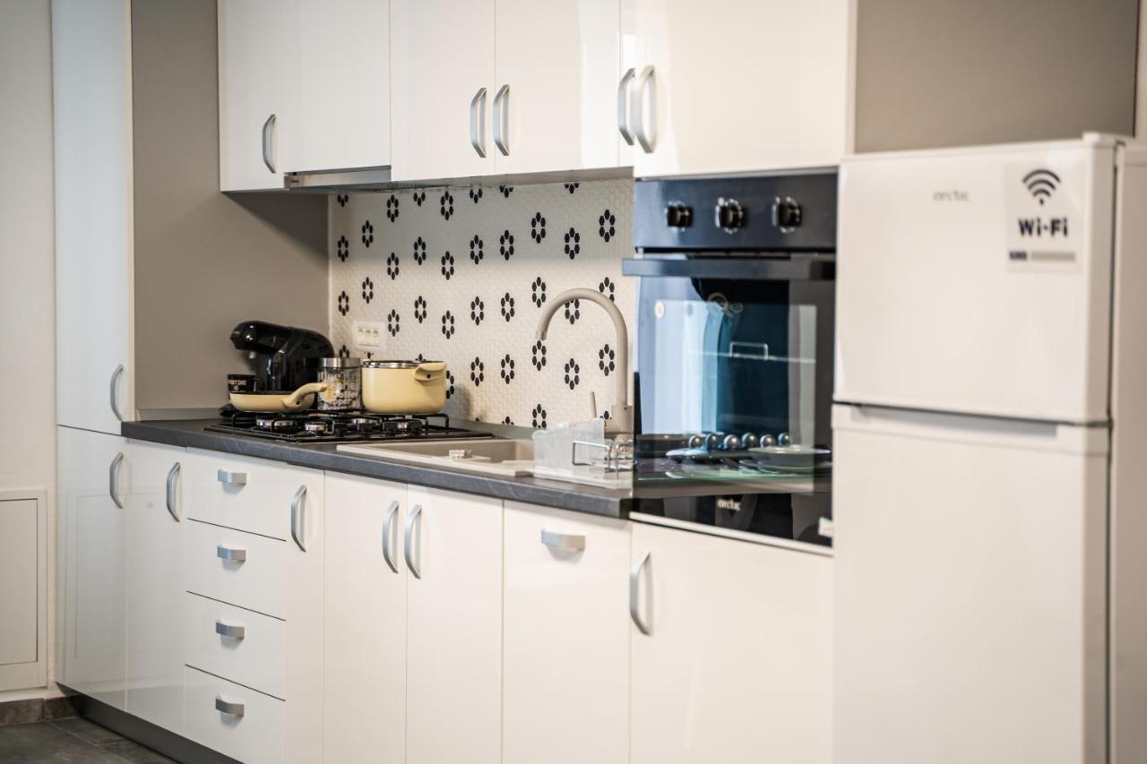 Modern Apartment In Dumbravita Dumbravita  Экстерьер фото